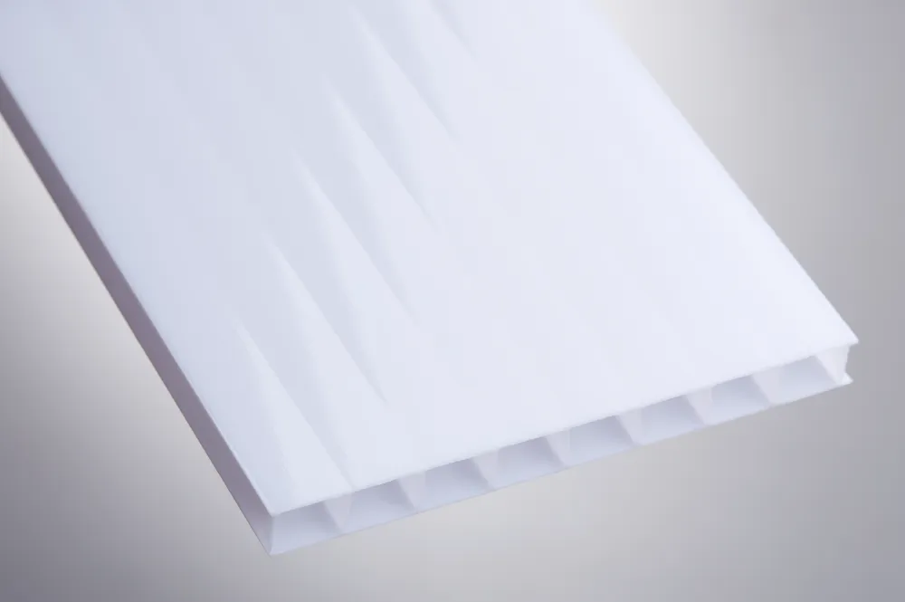 Beyaz Oluklu Polikarbon Levha (Policam)